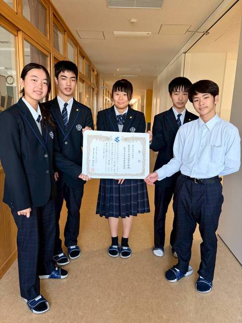 1763441824555-1 1763441824555-1